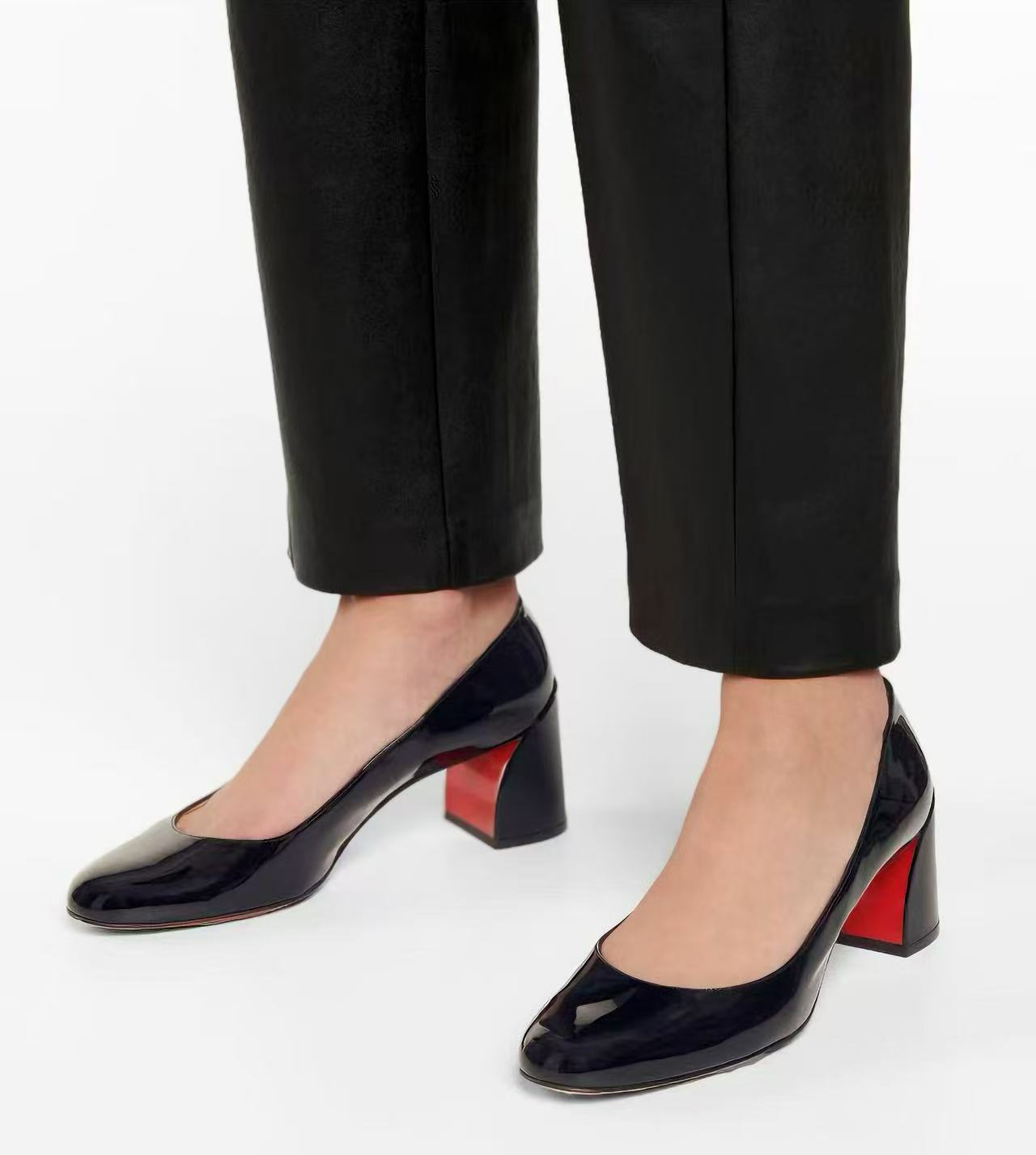 レディース パテントレザー パンプス ラウンドトゥ ブロック - Patent Leather Pump のレビューと価格